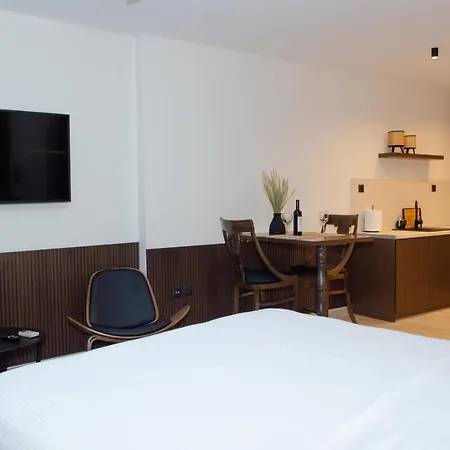 Leone Suites Nafpaktos Exteriér fotografie