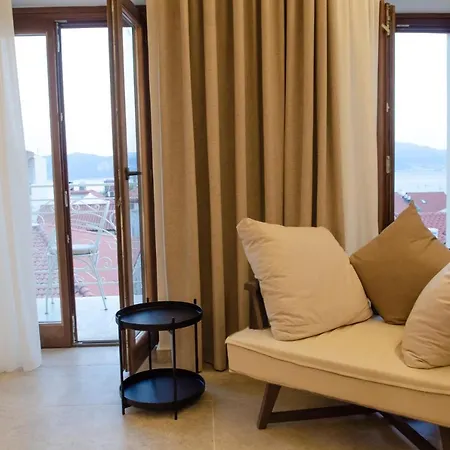 Leone Suites Nafpaktos Exteriér fotografie
