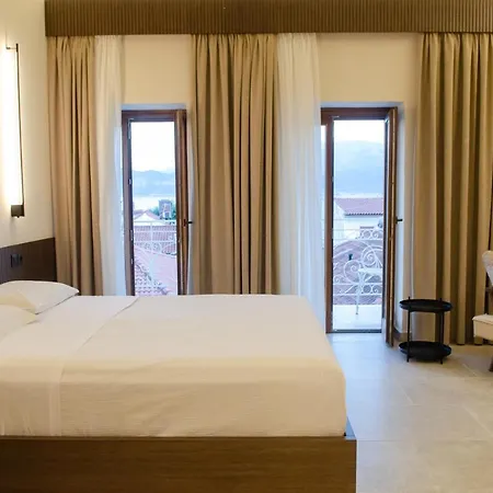 Leone Suites Nafpaktos Exteriér fotografie